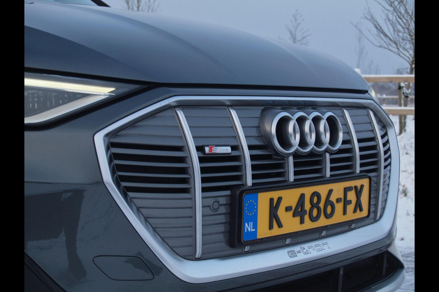 Audi e-tron 55 quattro S edition 95 kWh | SOH 93% | S-Line | Panoramadak | Bang & Olufsen | Camera | Trekhaak | Apple Carplay |
