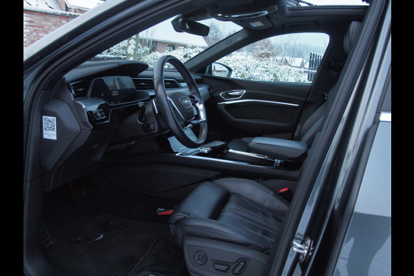 Audi e-tron 55 quattro S edition 95 kWh | SOH 93% | S-Line | Panoramadak | Bang & Olufsen | Camera | Trekhaak | Apple Carplay |