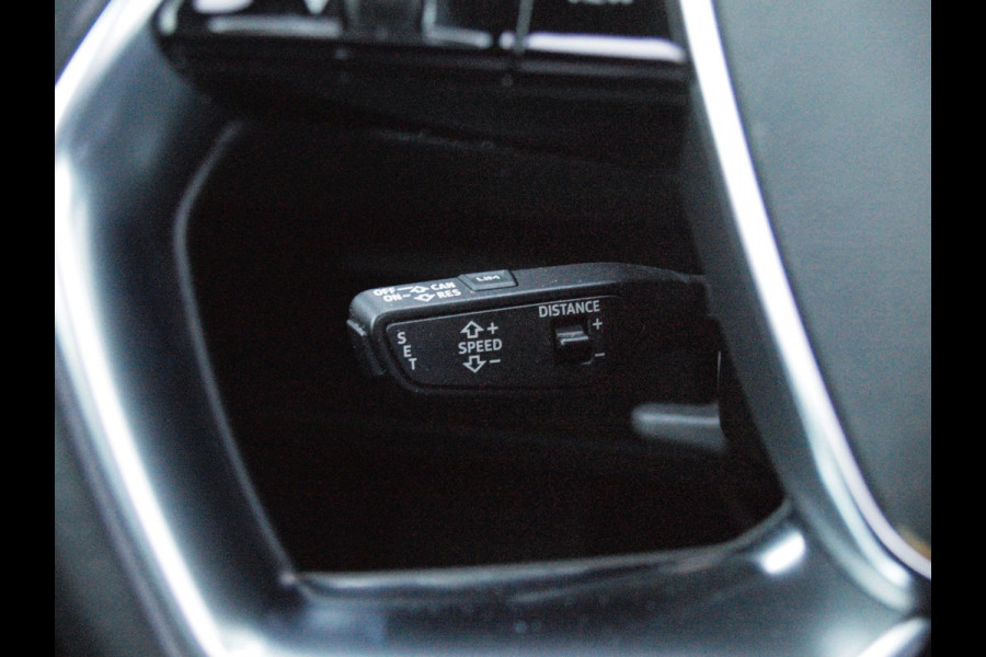 Audi e-tron 55 quattro S edition 95 kWh | SOH 93% | S-Line | Panoramadak | Bang & Olufsen | Camera | Trekhaak | Apple Carplay |