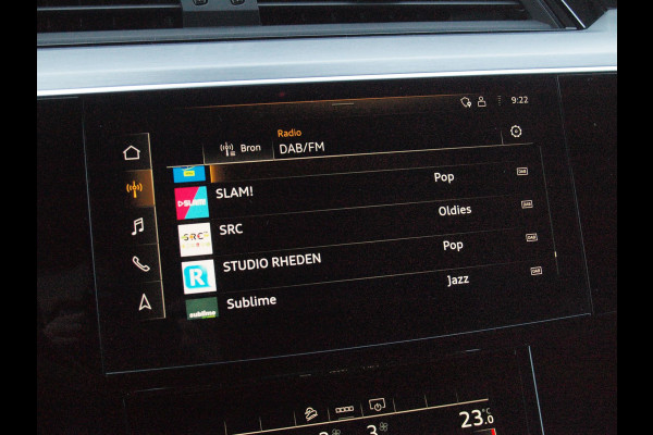 Audi e-tron 55 quattro S edition 95 kWh | SOH 93% | S-Line | Panoramadak | Bang & Olufsen | Camera | Trekhaak | Apple Carplay |