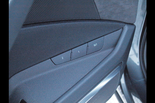 Audi e-tron 55 quattro S edition 95 kWh | SOH 93% | S-Line | Panoramadak | Bang & Olufsen | Camera | Trekhaak | Apple Carplay |