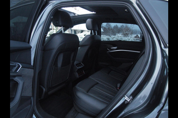 Audi e-tron 55 quattro S edition 95 kWh | SOH 93% | S-Line | Panoramadak | Bang & Olufsen | Camera | Trekhaak | Apple Carplay |