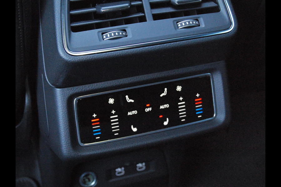 Audi e-tron 55 quattro S edition 95 kWh | SOH 93% | S-Line | Panoramadak | Bang & Olufsen | Camera | Trekhaak | Apple Carplay |
