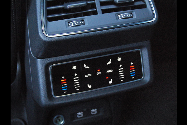 Audi e-tron 55 quattro S edition 95 kWh | SOH 93% | S-Line | Panoramadak | Bang & Olufsen | Camera | Trekhaak | Apple Carplay |