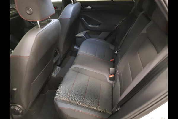 Volkswagen T-Roc 1.5 TSI 150pk DSG R-Line Sport | Navigatie | Virtual Cockpit | Climate Control | DAB | Electrische Achterklep | 18"LMV | Stoelverwarming