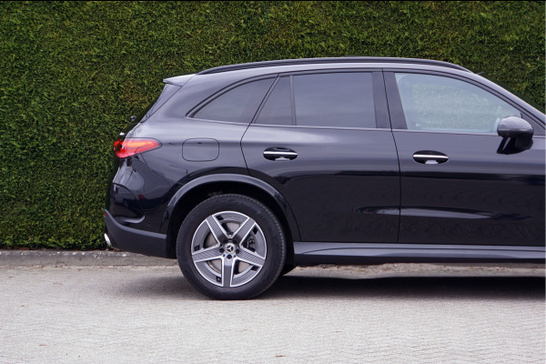 Mercedes-Benz GLC GLC 300 e 4MATIC AMG Line Night | Panorama Keyless Rijassistentie Leder