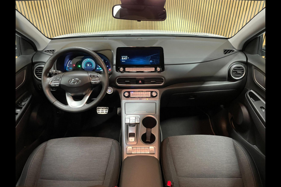 Hyundai Kona EV Fashion Design 39 kWh|100% SOH|CARPLAY|CAMERA|STOEL+STUURVERW|NAVIGATIE|KRELL|LANE-ASSIST|PDC-A|1e EIG|INCL.BTW|