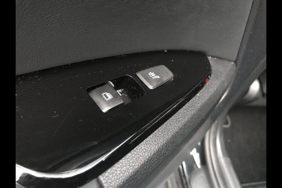 Kia Sportage 1.6 Hybrid DynamicPlusLine Panoramadak 7 JAAR GAR.