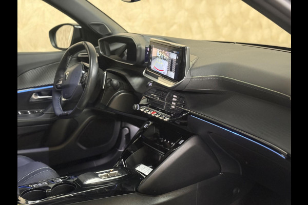 Peugeot 2008 1.2 PureTech GT Pack |Pano | 360 camera | cruise control