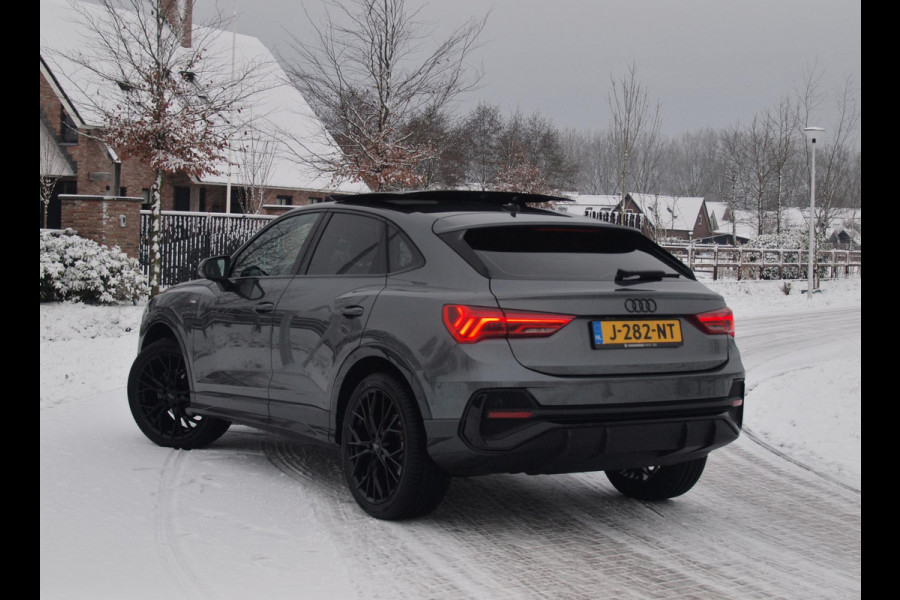 Audi Q3 Sportback 35 TFSI S Edition | 2x S-Line | Panoramadak | NL-Auto | Apple Carplay | Parkeersensoren |
