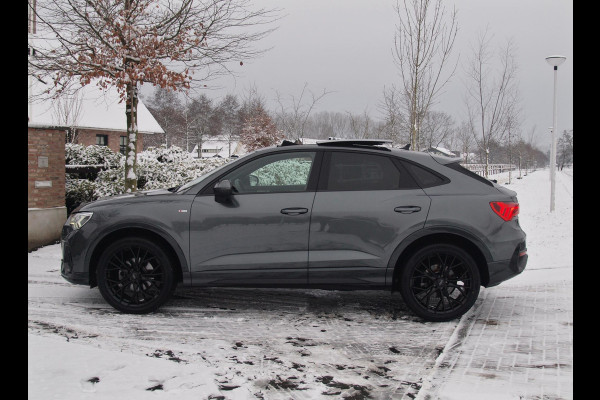Audi Q3 Sportback 35 TFSI S Edition | 2x S-Line | Panoramadak | NL-Auto | Apple Carplay | Parkeersensoren |