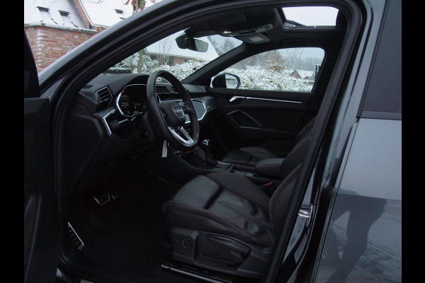 Audi Q3 Sportback 35 TFSI S Edition | 2x S-Line | Panoramadak | NL-Auto | Apple Carplay | Parkeersensoren |