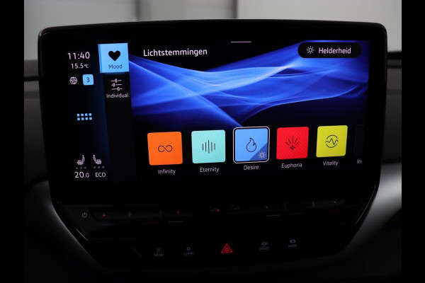 Volkswagen ID.4 Max 77 kWh | Panoramadak | Stoelverwarming | Head-Up | Warmtepomp | 360 Camera | Trekhaak | Sfeerverlichting | Half leder | Matrix LED | Carplay | Adaptive cruise | Memory | Keyless | Massage