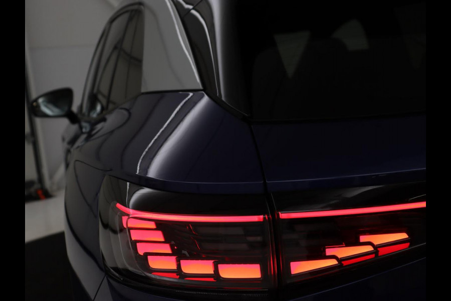 Volkswagen ID.4 Max 77 kWh | Panoramadak | Stoelverwarming | Head-Up | Warmtepomp | 360 Camera | Trekhaak | Sfeerverlichting | Half leder | Matrix LED | Carplay | Adaptive cruise | Memory | Keyless | Massage