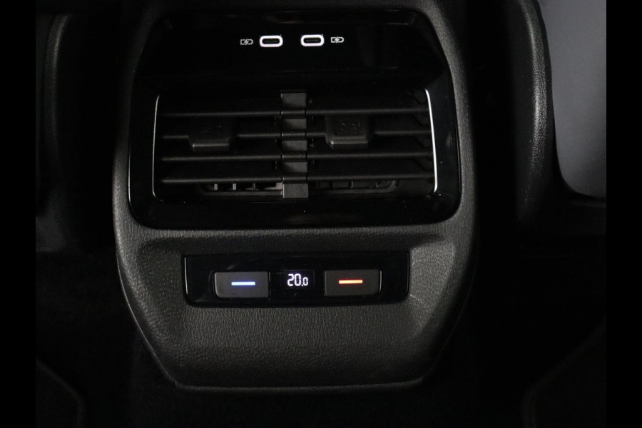 Volkswagen ID.4 Max 77 kWh | Panoramadak | Stoelverwarming | Head-Up | Warmtepomp | 360 Camera | Trekhaak | Sfeerverlichting | Half leder | Matrix LED | Carplay | Adaptive cruise | Memory | Keyless | Massage