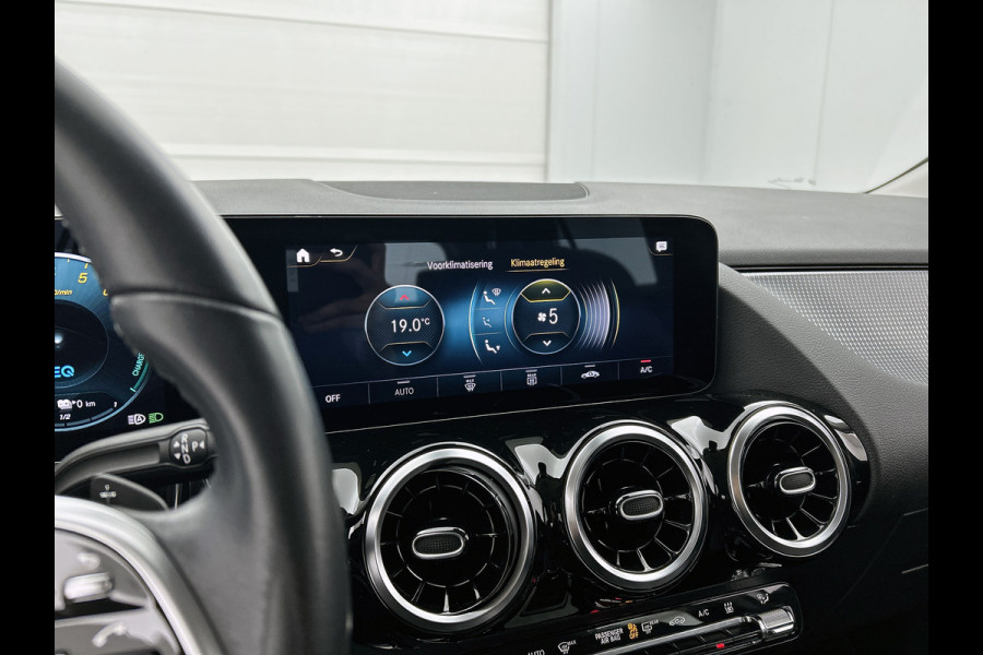Mercedes-Benz GLA 250 e Business Solution Luxury Limited Lichtmetalen velgen | Navigatie | Parking support met camera achter | Inclusief 24 maanden MB Certified garantie voor Europa.
