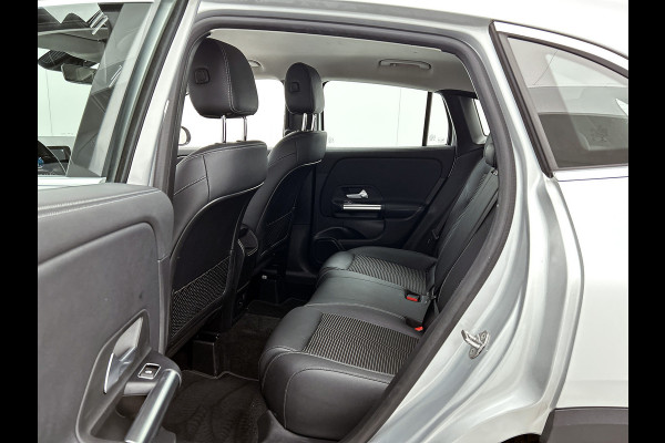 Mercedes-Benz GLA 250 e Business Solution Luxury Limited Lichtmetalen velgen | Navigatie | Parking support met camera achter | Inclusief 24 maanden MB Certified garantie voor Europa.