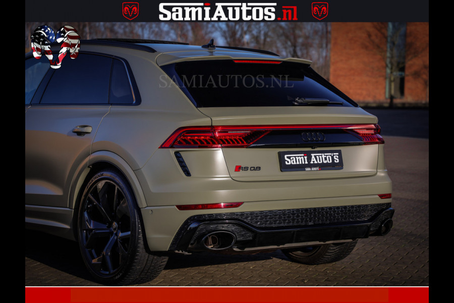 Audi RS Q8 RSQ8 600PK 4.0 TFSI | MATT OLIVE GREEN | QUATTRO | MEGA VOLLE RSQ8 | BANG & OLUFSEN | HUD | 4 WIELBESTURING | 23 INCH AUDI SPORT WHEELS | RS BEKLEDING ZWART | PANO | SOFTCLOSE | De Lamborghini Urus en Audi RS Q8 zijn beide supersnelle SUV's met dezelfde basis (4.0L V8 twin-turbo motor van de VW Group)