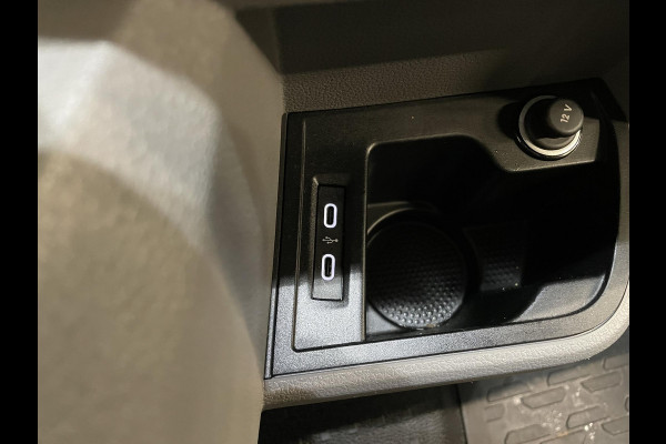 Volkswagen Transporter 2.0 TDI L1H1 Comfortline 150 PK DSG Airco Cruise Control Stoelverwarming Trekhaak 2X Schuifdeur Achterklep