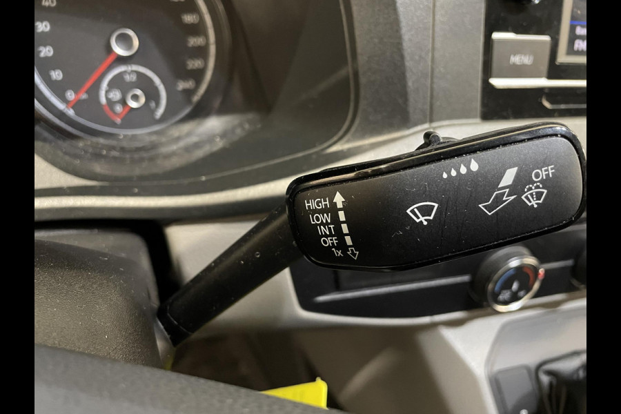 Volkswagen Transporter 2.0 TDI L1H1 Comfortline 150 PK DSG Airco Cruise Control Stoelverwarming Trekhaak 2X Schuifdeur Achterklep