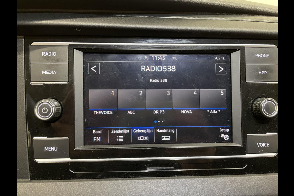 Volkswagen Transporter 2.0 TDI L1H1 Comfortline 150 PK DSG Airco Cruise Control Stoelverwarming Trekhaak 2X Schuifdeur Achterklep