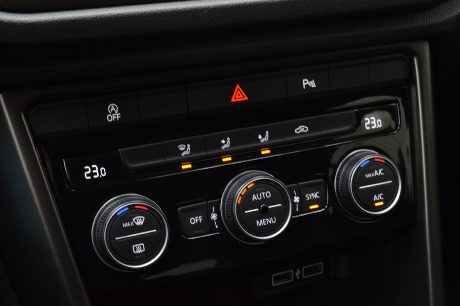 Volkswagen T-Roc 1.0 TSI Style|Trekhaak|ACC|Cam.|Carplay|