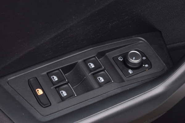 Volkswagen T-Roc 1.0 TSI Style|Trekhaak|ACC|Cam.|Carplay|