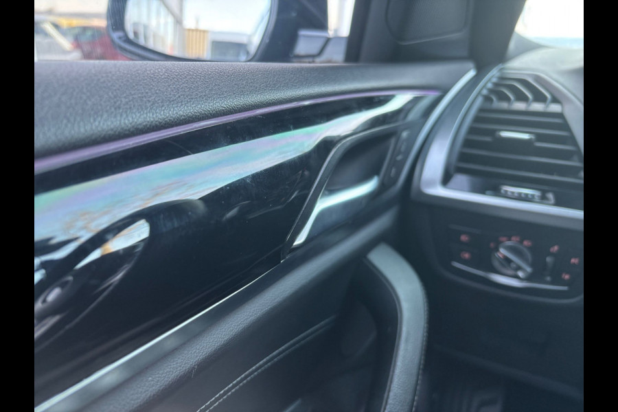 BMW X3 xDrive20d High Executive | Head Up Display | Stuur Verwarming | Sfeerverlichting | Leer