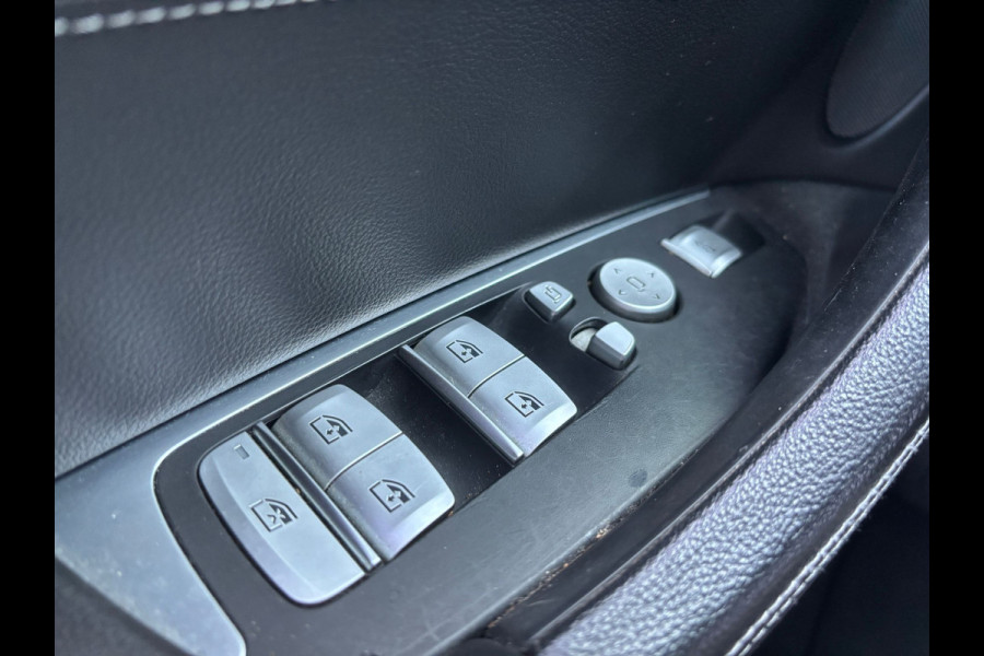 BMW X3 xDrive20d High Executive | Head Up Display | Stuur Verwarming | Sfeerverlichting | Leer