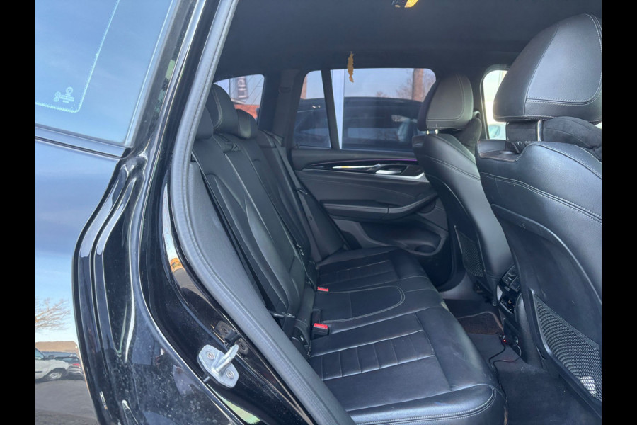 BMW X3 xDrive20d High Executive | Head Up Display | Stuur Verwarming | Sfeerverlichting | Leer