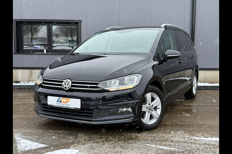 Volkswagen Touran 1.5 TSI Comfortline Business 7p NAVI - ACC - STOELVERW.