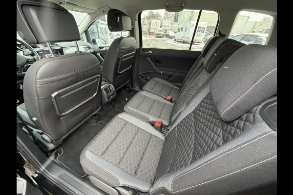 Volkswagen Touran 1.5 TSI Comfortline Business 7p NAVI - ACC - STOELVERW.