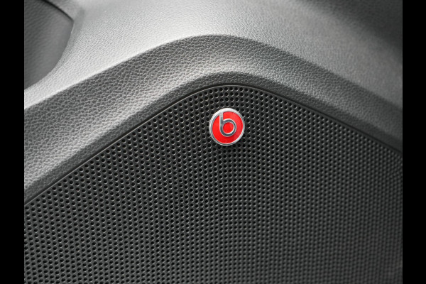 Seat Ateca 1.5 TSI FR DSG 150pk Dealer O.H. | Trekhaak Af Fabriek | Camera | Beats Audio | 19"L.M | Alcantara Sportstoelen Verwarmd | Sfeerverlichting | Apple Carplay | Keyless | Navigatie | DAB | Cruise Control |