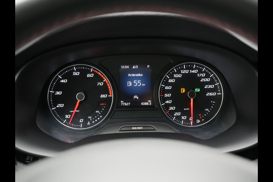 Seat Ateca 1.5 TSI FR DSG 150pk Dealer O.H. | Trekhaak Af Fabriek | Camera | Beats Audio | 19"L.M | Alcantara Sportstoelen Verwarmd | Sfeerverlichting | Apple Carplay | Keyless | Navigatie | DAB | Cruise Control |