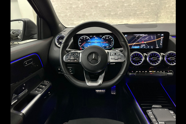 Mercedes-Benz GLA 250 e AMG Line | ACC | 360 Camera | Keyless-Go | Multi-Beam LED | Sfeerverlichting | Widescreen Cockpit | Carbon | Dodehoek | Lane Assist | Getint Glas | Stoelverwarming | 19'' | Autom. Achterklep |