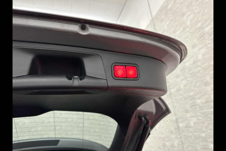 Mercedes-Benz GLA 250 e AMG Line | ACC | 360 Camera | Keyless-Go | Multi-Beam LED | Sfeerverlichting | Widescreen Cockpit | Carbon | Dodehoek | Lane Assist | Getint Glas | Stoelverwarming | 19'' | Autom. Achterklep |