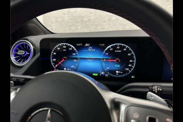 Mercedes-Benz GLA 250 e AMG Line | ACC | 360 Camera | Keyless-Go | Multi-Beam LED | Sfeerverlichting | Widescreen Cockpit | Carbon | Dodehoek | Lane Assist | Getint Glas | Stoelverwarming | 19'' | Autom. Achterklep |