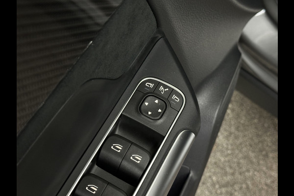 Mercedes-Benz GLA 250 e AMG Line | ACC | 360 Camera | Keyless-Go | Multi-Beam LED | Sfeerverlichting | Widescreen Cockpit | Carbon | Dodehoek | Lane Assist | Getint Glas | Stoelverwarming | 19'' | Autom. Achterklep |