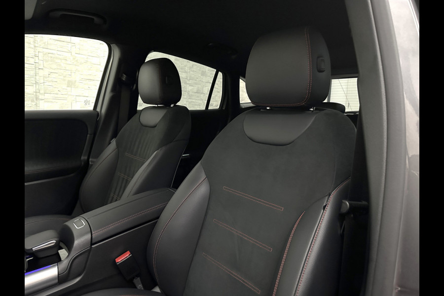 Mercedes-Benz GLA 250 e AMG Line | ACC | 360 Camera | Keyless-Go | Multi-Beam LED | Sfeerverlichting | Widescreen Cockpit | Carbon | Dodehoek | Lane Assist | Getint Glas | Stoelverwarming | 19'' | Autom. Achterklep |