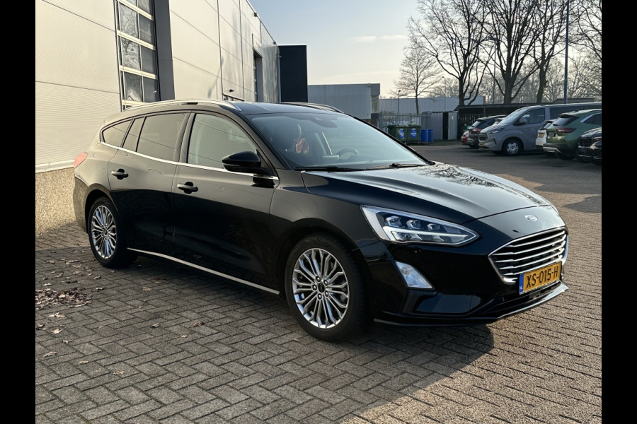 Ford FOCUS Wagon 1.5 EcoB. Tit. Bns WINTERPACK! TREKHAAK! ALL-SEASON! KEYLESS!