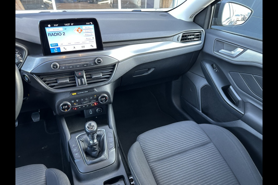 Ford FOCUS Wagon 1.5 EcoB. Tit. Bns WINTERPACK! TREKHAAK! ALL-SEASON! KEYLESS!