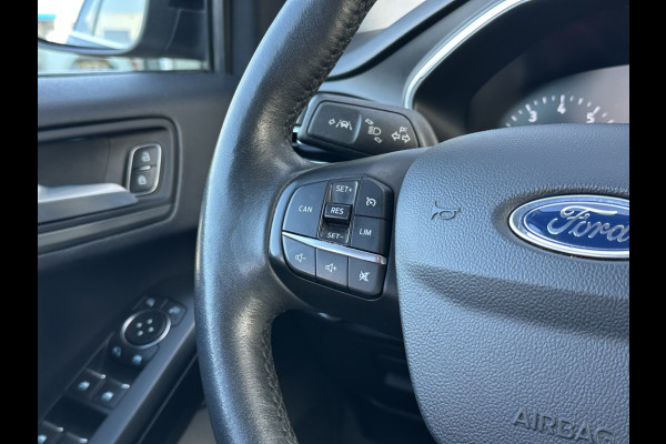 Ford FOCUS Wagon 1.5 EcoB. Tit. Bns WINTERPACK! TREKHAAK! ALL-SEASON! KEYLESS!