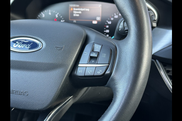 Ford FOCUS Wagon 1.5 EcoB. Tit. Bns WINTERPACK! TREKHAAK! ALL-SEASON! KEYLESS!