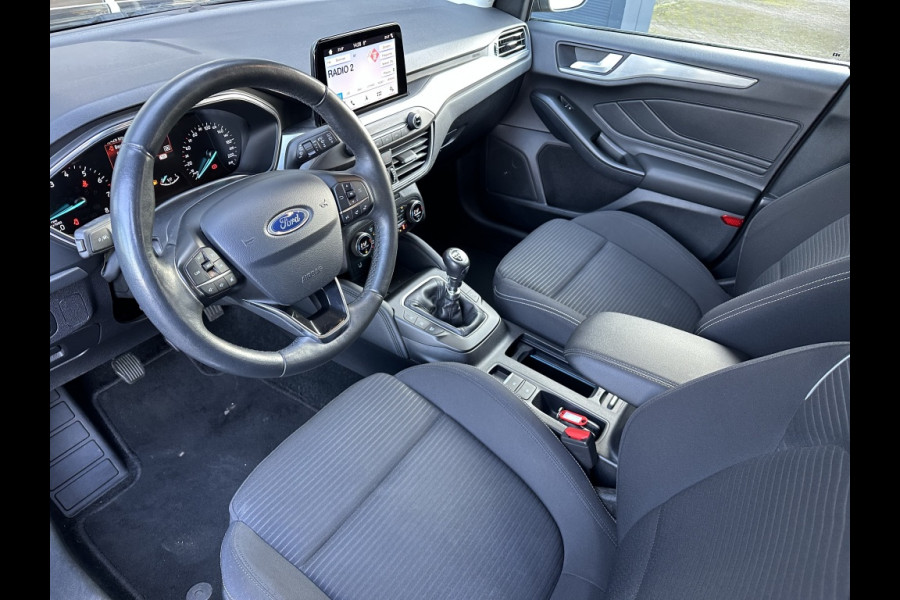 Ford FOCUS Wagon 1.5 EcoB. Tit. Bns WINTERPACK! TREKHAAK! ALL-SEASON! KEYLESS!