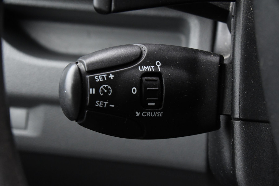 Toyota ProAce Worker 2.0 L3 DC PB Edition Camera, Cruise, Carplay, Clima, 177pk, Automaat, 2 x Schuifdeur, Keyless, NAVI, Uniek!