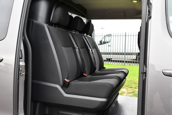 Toyota ProAce Worker 2.0 L3 DC PB Edition Camera, Cruise, Carplay, Clima, 177pk, Automaat, 2 x Schuifdeur, Keyless, NAVI, Uniek!