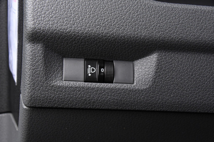 Toyota ProAce Worker 2.0 L3 DC PB Edition Camera, Cruise, Carplay, Clima, 177pk, Automaat, 2 x Schuifdeur, Keyless, NAVI, Uniek!