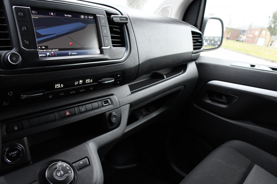 Toyota ProAce Worker 2.0 L3 DC PB Edition Camera, Cruise, Carplay, Clima, 177pk, Automaat, 2 x Schuifdeur, Keyless, NAVI, Uniek!