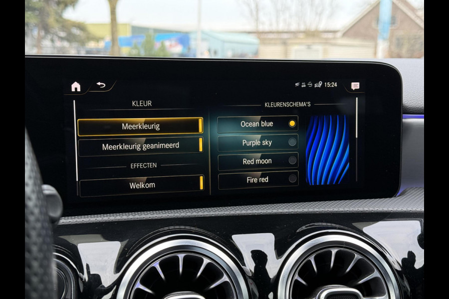 Mercedes-Benz A-Klasse 180 Aut. Business Sol. AMG | Navi | Camera | Sfeer verlichting |