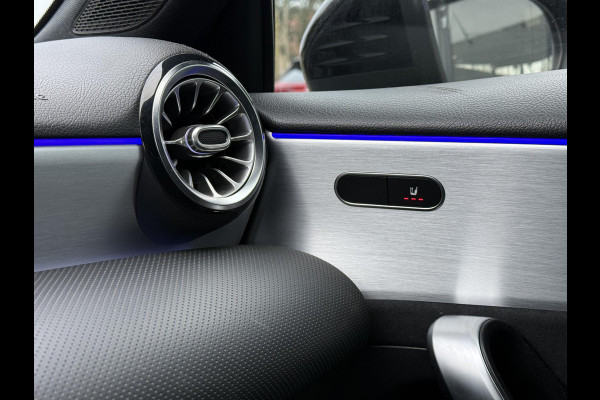 Mercedes-Benz A-Klasse 180 Aut. Business Sol. AMG | Navi | Camera | Sfeer verlichting |